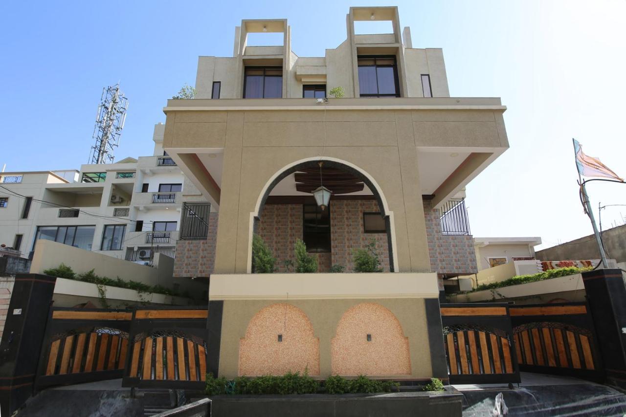Capital O 36691 Hotel Aashirwad Inn Jabalpur Buitenkant foto
