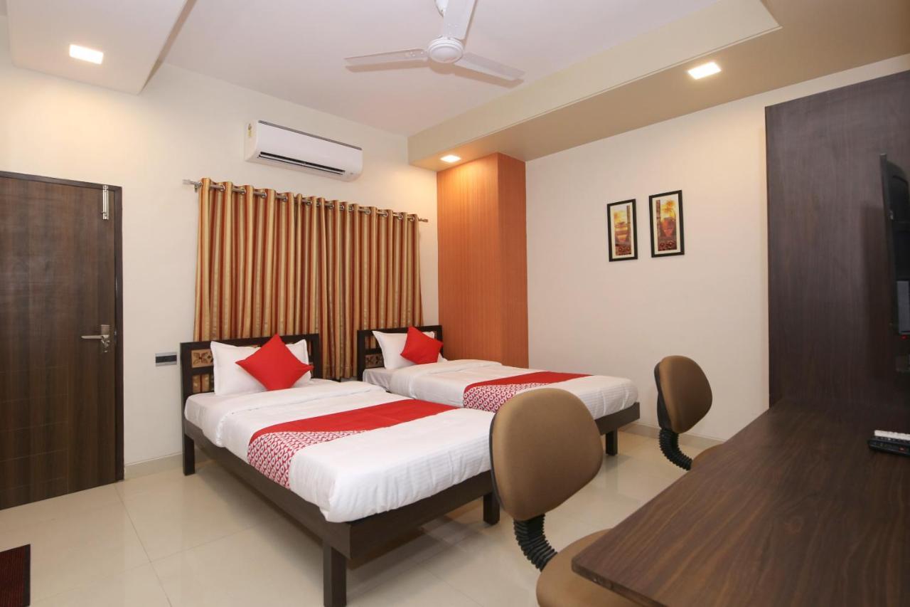 Capital O 36691 Hotel Aashirwad Inn Jabalpur Buitenkant foto